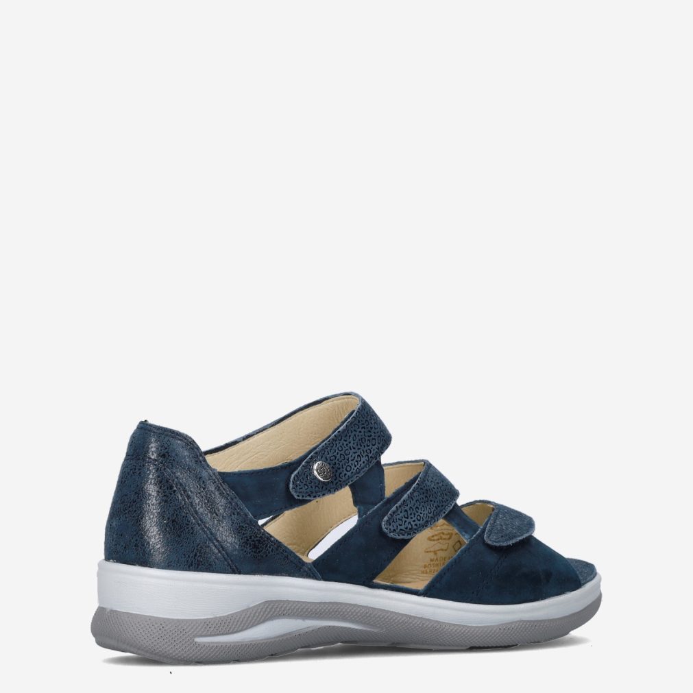 10856_Fidelio__Dames_325